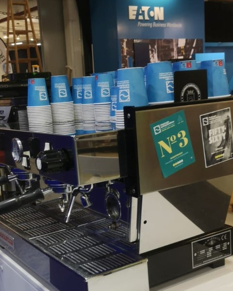 Single use cups with custom design